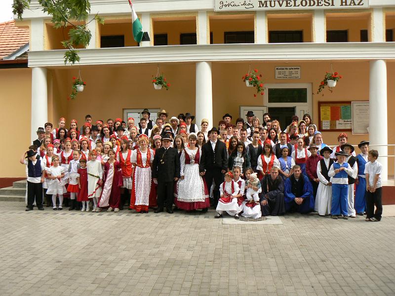 Szureti_Felvonulas_2010_002