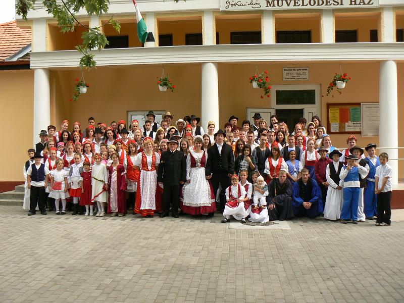Szureti_Felvonulas_2010_003