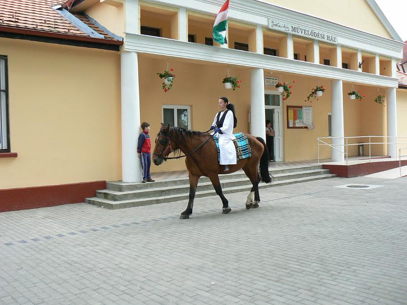 Szureti_Felvonulas_2010_018